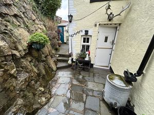 Photo 33- click for photo gallery
